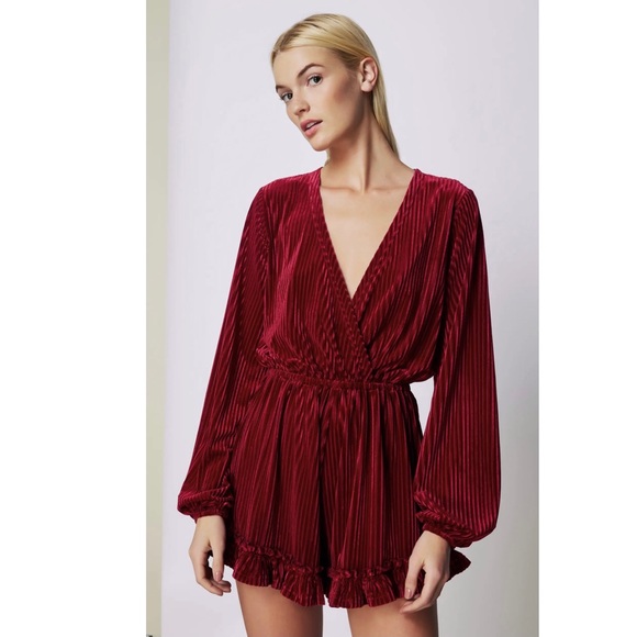 NEW THE FIFTH LABEL VELVET LONG SLEEVE ROMPER - Picture 10 of 11
